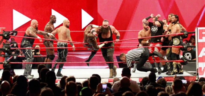 【WWE】タッグチームバトルロイヤルにストローマンが1人で乱入して勝利！