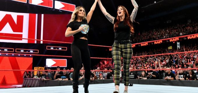 【WWE】トリッシュとリタがPPV「エボリューション」で夢のタッグを結成
