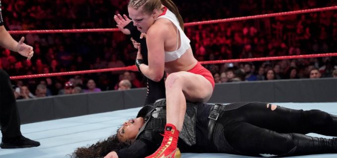 【WWE】ロンダ、遺恨タッグ戦をアームバーでタミーナからタップ勝ち