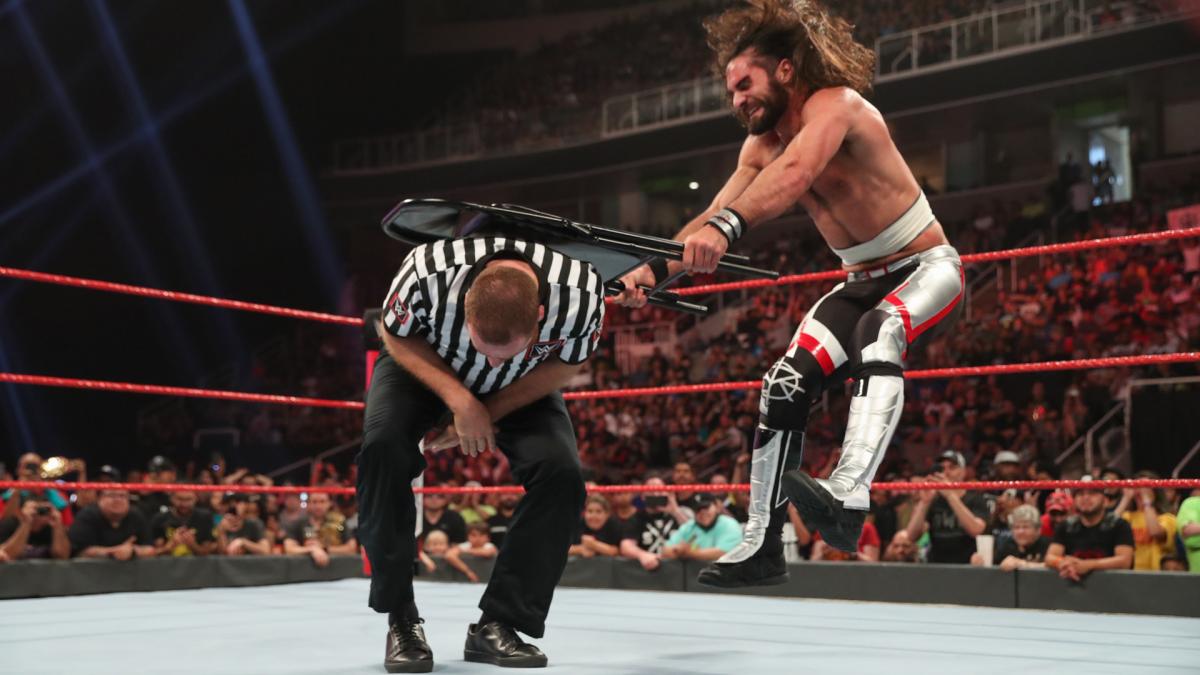 大手通販 WWE WrestleMania 21 特別リングサイド パイプ椅子 スポーツ