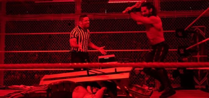 【WWE】ロリンズ、不死身のワイアットにスレッジハンマー攻撃で反則裁定