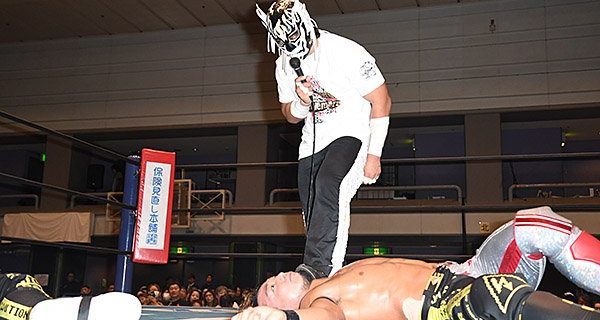 【新日本】「SUPER Jr. TAG」優勝決定戦はROPPONGI 3Kvs鈴木軍!!   デスペラード＆金丸が無法襲撃で宣戦布告!!