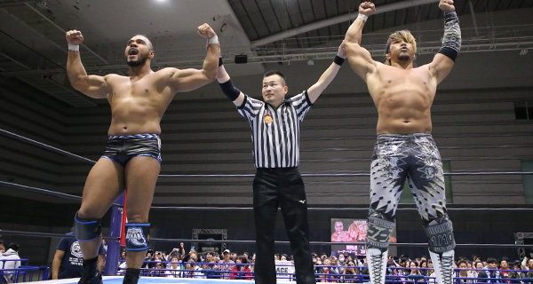 【新日本】棚橋「昨日テンコジ、今日は永田&中西と闘ったけどこれでいいのか！ このまま、このままこのまま尻すぼみで終わっていくのか！ 20年迎えて俺は思ったよ。やるなら今しかないじゃん。永田先輩、中西先輩、小島先輩、天山先輩、“逆世代闘争”仕掛けるなら、今でしょ…」