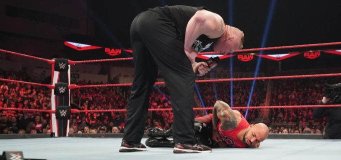 【WWE】レスナーが挑発するリコシェにローブロー