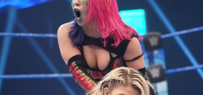 【WWE】“女帝”アスカがアレクサに屈辱の敗戦