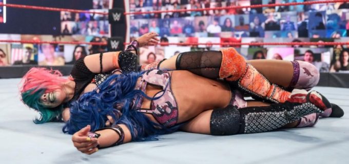 【WWE】“女帝”アスカがサーシャとのリマッチを制してロウ女子王座防衛