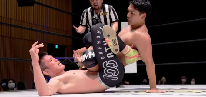【DDT】彰人が青木真也とのグラウンド戦制し上野勇希を下したT-Hawkと準決勝で激突！