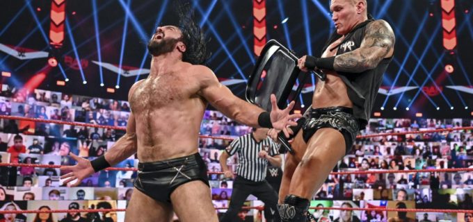 【WWE】電撃復帰の“毒蛇”オートンが王者マッキンタイアを襲撃のRKO