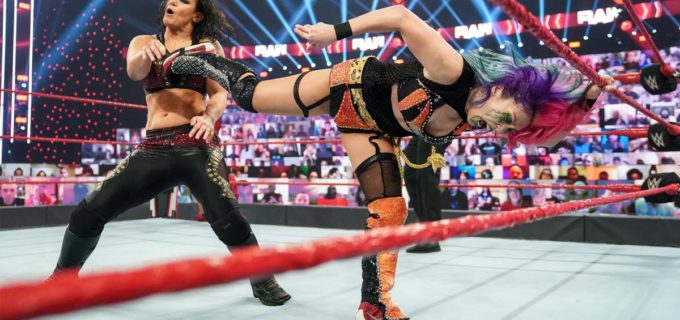 【WWE】王者アスカ＆“最弱”ラナがWWE女子タッグ王者に勝利！