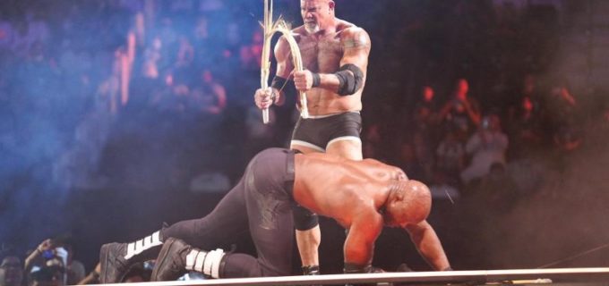 【WWE】“超人類”ゴールドバーグがラシュリーにスピアー弾！息子の敵討ちに成功