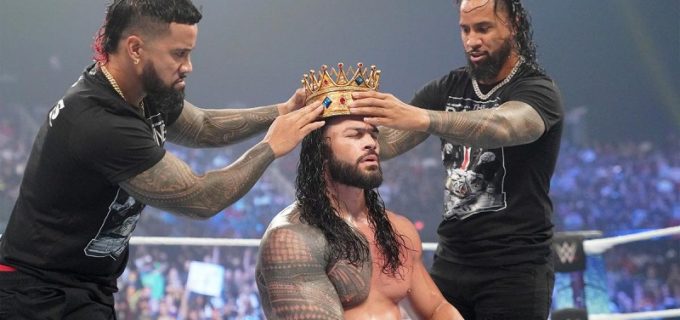 【WWE】ユニバーサル王者ローマン・レインズが“キング”ウッズの王冠を略奪
