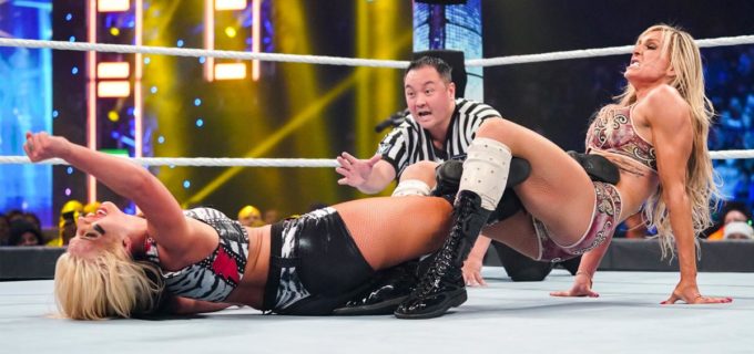 【WWE】“女王”シャーロット・フレアーが因縁のトニー・ストームを撃破してSD女子王座防衛