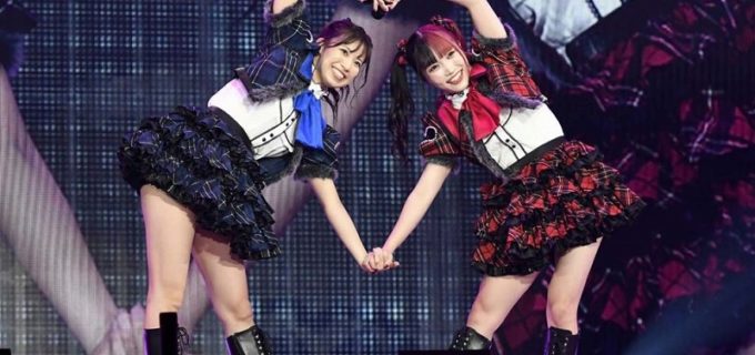 【東京女子】伊藤麻希が荒井優希とSKE48の14周年記念公演で共演も、頭突きを見舞うハプニングも…