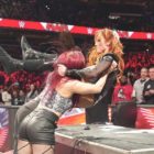【WWE】“女帝”アスカが予選に敗れて挑戦者決定戦進出ならず イヨ･スカイは因縁のベッキーを解説テーブル葬