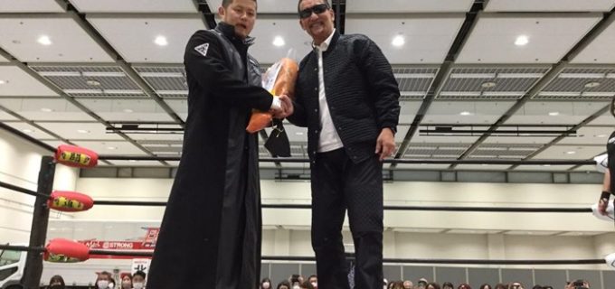 【大日本】5.1広島で蝶野正洋が橋本大地へ激励賞を贈呈